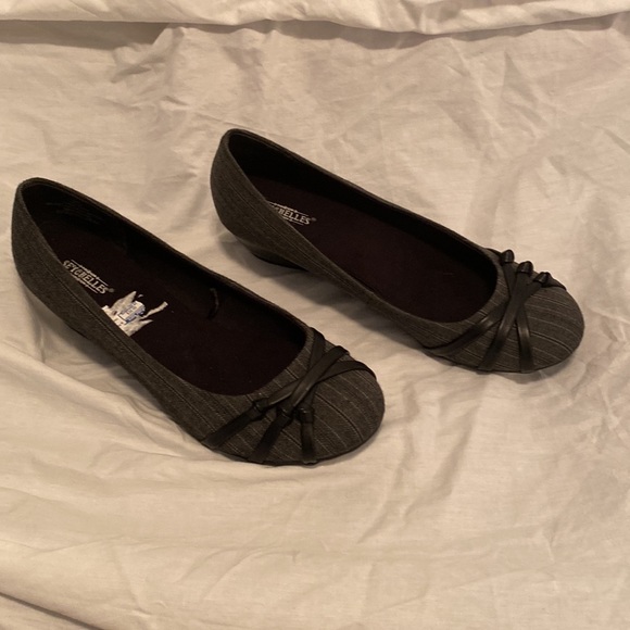 Brand New Seychelles Grey, Black & White Low Wedge Shoe…size 10M - Picture 3 of 5